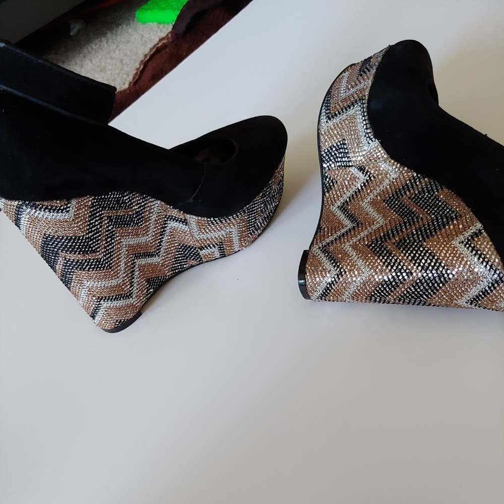 Jessica Simpson Wedges - Picture 2 of 3